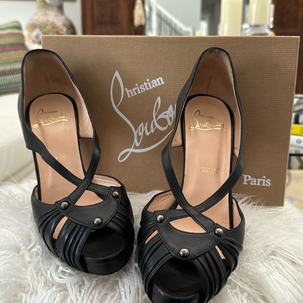 Christain Louboutin Black Scissor peep toe pump